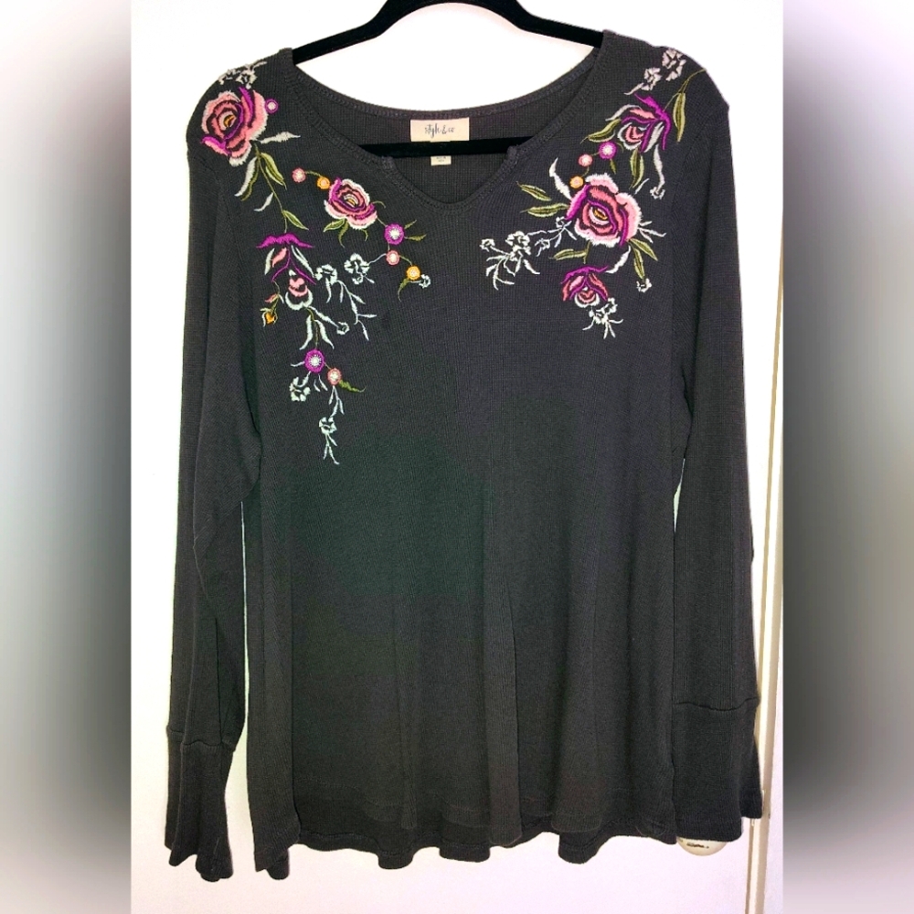 Style & Co. Gray Floral Embroidered Top, Size 2X